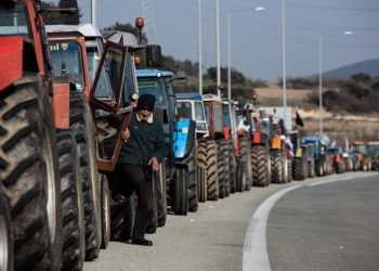Κυκλοφοριακές αλλαγές στον ΠΑΘΕ λόγω …τρακτέρ