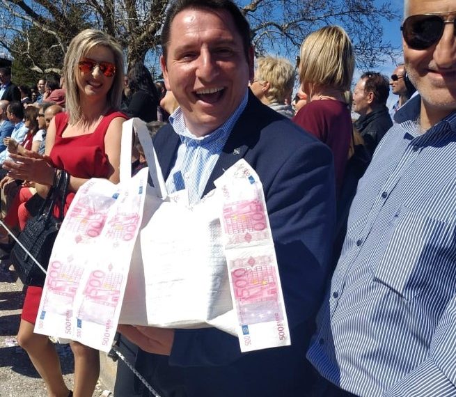 Τα …πεντακοσάρικα του Βαλάντη