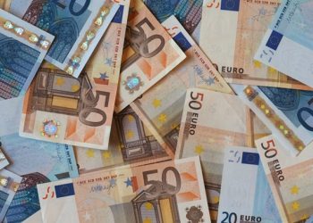 Καλές …Απόκριες για 3 Τρικαλινούς