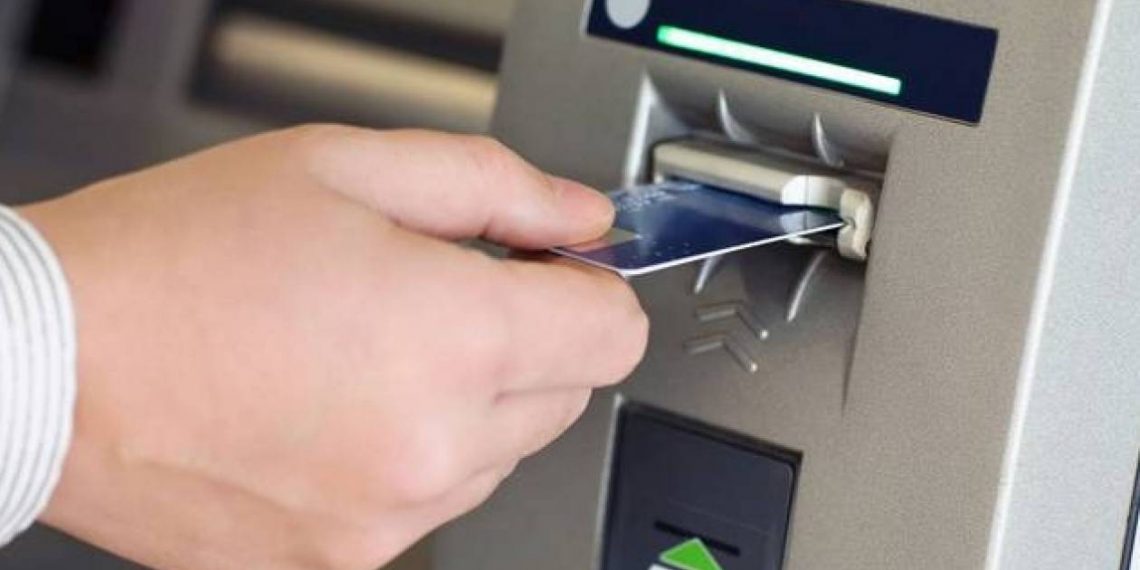 Έμειναν με τις …κάρτες στα χέρια Τρικαλινοί βαμβακοπαραγωγοί