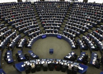 Έμειναν 8 θέσεις…