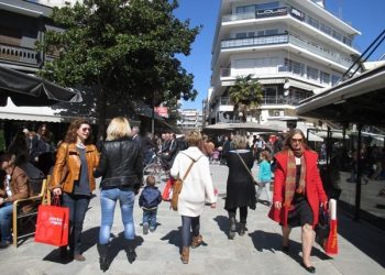 Από την Δευτέρα θερινό ωράριο λειτουργίας των Εμπορικών καταστημάτων στα Τρίκαλα