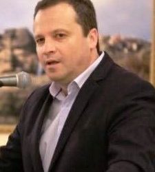 Είδος υπό εξαφάνιση η μεσαία τάξη στην Ελλάδα
