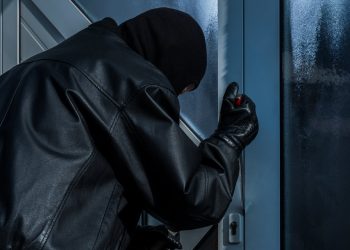 Εξιχνιάστηκαν 4 κλοπές και χειροπέδες σε 43χρονο
