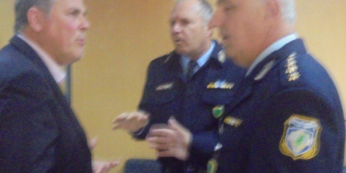 Θα επαναληφθεί η ιστορία ως …φάρσα;
