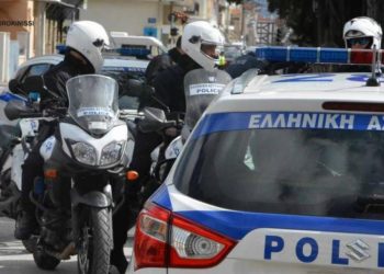 Χειροπέδες για 52χρονο φυγόποινο