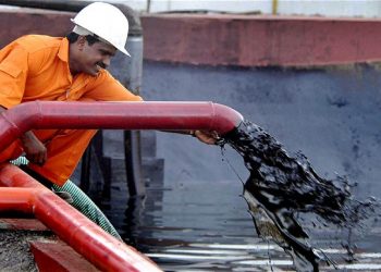 Στα ύψη το πετρέλαιο μετά και την απόπειρα πραξικοπήματος στην Βενεζουέλα