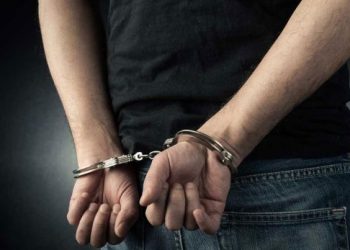 Χειροπέδες σε 46χρονο καταζητούμενο