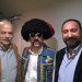 Με τον …τσολιά