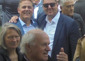 Τα παιδιά, τα παιδιά, τα φιλαράκια τα καλά