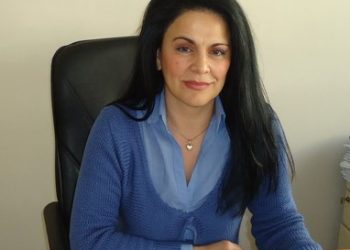 Με αξιοπρέπεια…