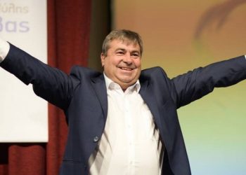 Έρχεται το …crash test του Κώστα Μαράβα