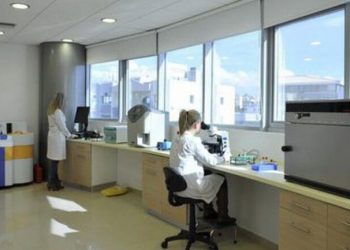 Ανοίγουν από αύριο διαγνωστικά κέντρα