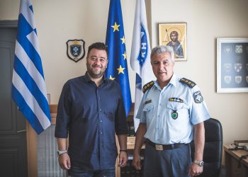 Μπαράζ επαφών με φορείς και εργαζομένους