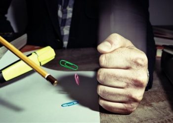Εκτός εκπαιδευτικού συστήματος δάσκαλος που κλείδωσε μαθητή στο Σχολείο