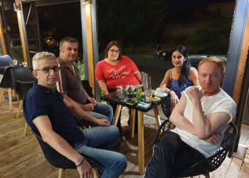 Στιγμές χαλάρωσης περιμένοντας το … «αφεντικό»