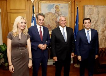 Στο Υπουργείο Αγροτικής Ανάπτυξης ο Κυριάκος Μητσοτάκης