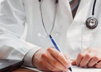 Στην «τσιμπίδα» των Αρχών Ιατροί και Νοσηλευτές