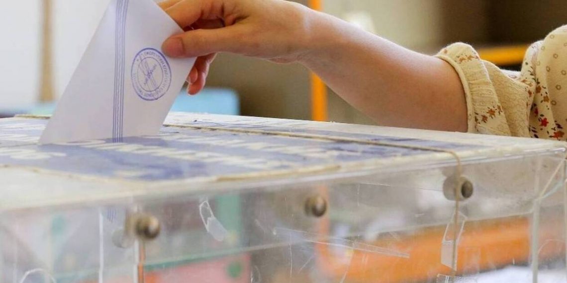 Με …ζέστη και με ικανοποιητική συμμετοχή στα Τρίκαλα η προσέλευση στην κάλπη