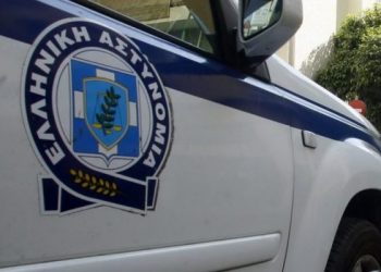 «Αγκάλιασαν» τους ηλικιωμένους στην Λάρισα και βρέθηκαν με χειροπέδες στην Βέροια