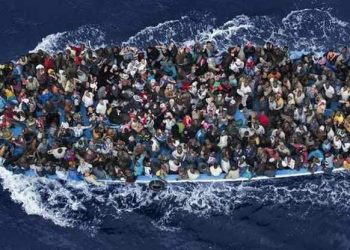 Η αντιπροσφυγική πολιτική εντείνεται με την μη χορήγηση ΑΜΚΑ στους αλλοδαπούς