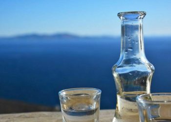 Δικαστικό «χτύπημα» σε ρακί και τσίπουρο