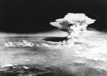 Όταν το «Enola Gay» έβαζε με τρομακτικό τρόπο τέλος στον Β΄ Παγκόσμιο πόλεμο