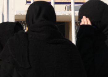 Τα ράσα δεν κάνουν τις …καλόγριες
