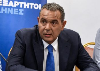 Καταγγέλλει ότι δέχθηκε επίθεση