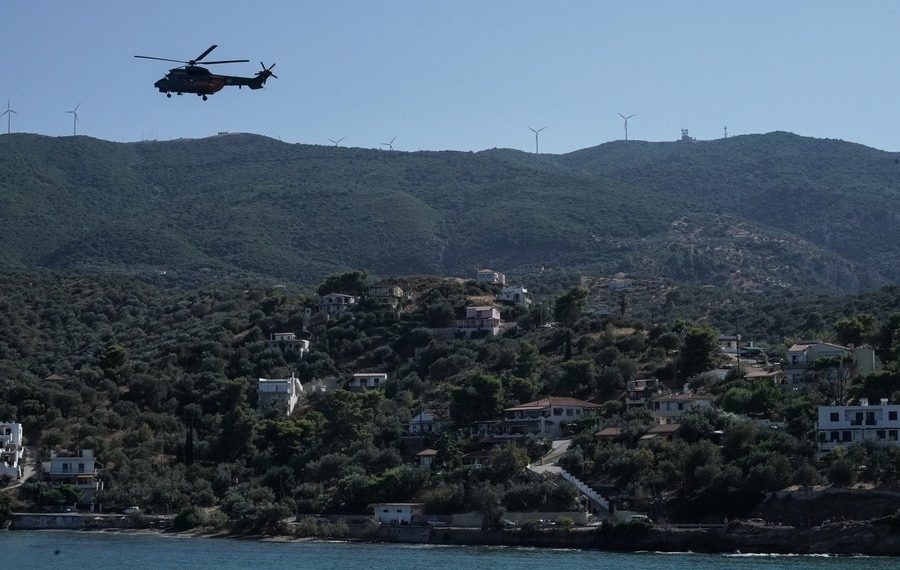 Πτώση πολιτικού ελικοπτέρου στην θάλασσα με 3 νεκρούς