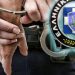 Χειροπέδες σε καταζητούμενο απατεώνα