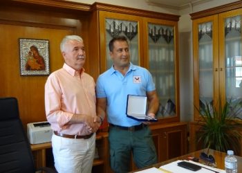 Βράβευση Δημοτικού Αστυνομικού στον Δήμο Μετεώρων
