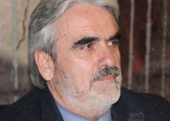 Ο Βασίλης Γιαγιάκος … καλεί Σταϊκούρα και Άδωνι