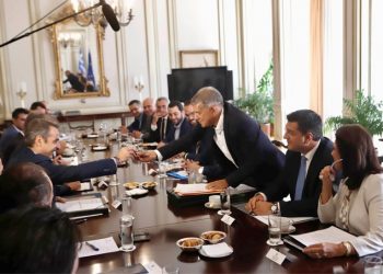 Σύσκεψη Περιφερειαρχών υπό τον Πρωθυπουργό