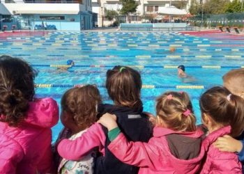 Παρέμβαση στην Βουλή για το πρόγραμμα κολύμβησης στην Α/Βάθμια Εκπαίδευση