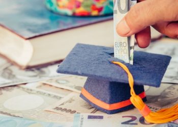 Αντίστροφη μέτρηση για το φοιτητικό επίδομα του ΙΚΥ