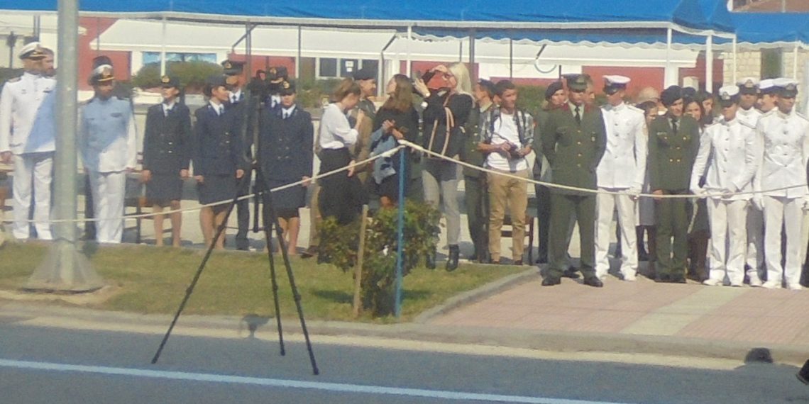 Λόγω …Κανάρη ή λόγω …πλαζ Παπαστεργίου;