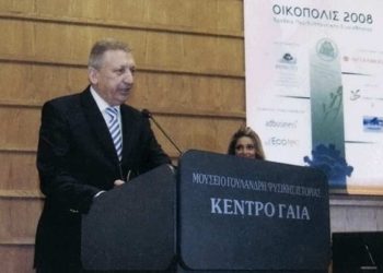Αντίθετος ο Μπάμπης με την καύση των νεκρών