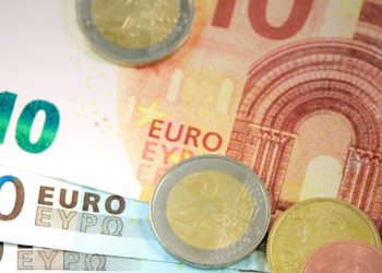 Η … παρέλαση φέρνει νωρίτερα τα …λεφτά