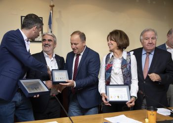 Βράβευση για τον Πρόεδρο του Επιμελητηρίου Τρικάλων Βασίλη Γιαγιάκο
