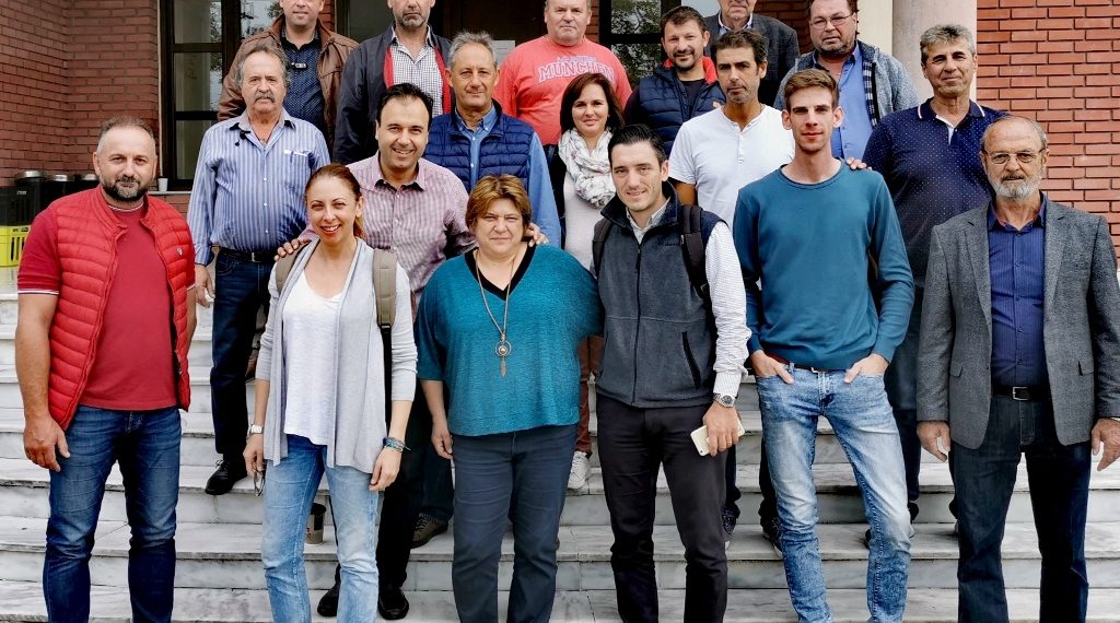 Από …συσκέψεις και …φωτογραφίσεις καλά πάμε
