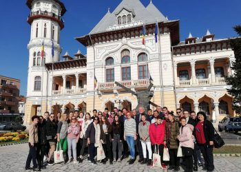 Καθηγητές και μαθητές των Τρικάλων σε εκπαιδευτική αποστολή