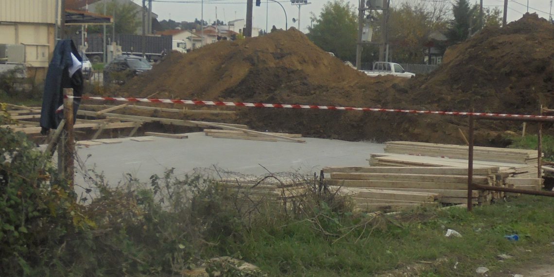 Πάνω που το είχαμε ξεχάσει στα Τρίκαλα…