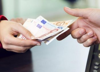 Όλα «δείχνουν» ότι έρχεται … «επίδομα εορτών»