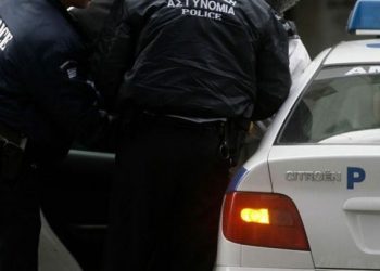 Χειροπέδες σε Τρικαλινό που εκκρεμούν 6 καταδικαστικές αποφάσεις