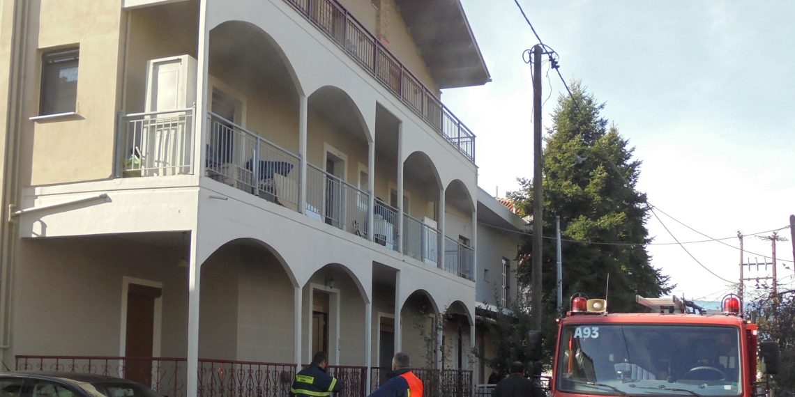 Το …κερί έφερε κινητοποίηση της Πυροσβεστικής Υπηρεσίας Τρικάλων