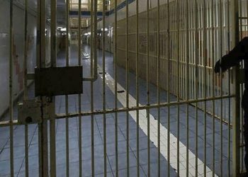 Γιορτές για νεαρούς στα …κρατητήρια της Αστυνομικής Διεύθυνσης Τρικάλων