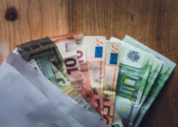 Όποιος πρόλαβε το … «κοινωνικό μέρισμα» είδε