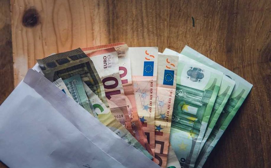 Όποιος πρόλαβε το … «κοινωνικό μέρισμα» είδε