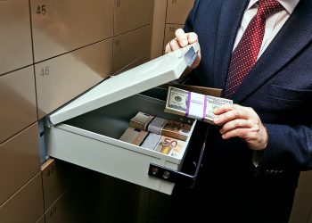 Εξαιρετική χρονιά το 2019 αλλά μόνο για τους …πλούσιους